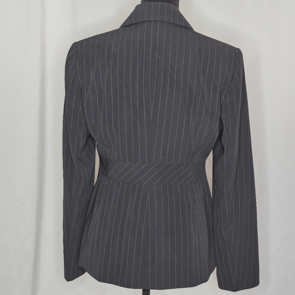 Moda International Women's Black Pinstripe Fitted Button-Waist Blazer - Size 10 - Picture 7 of 13